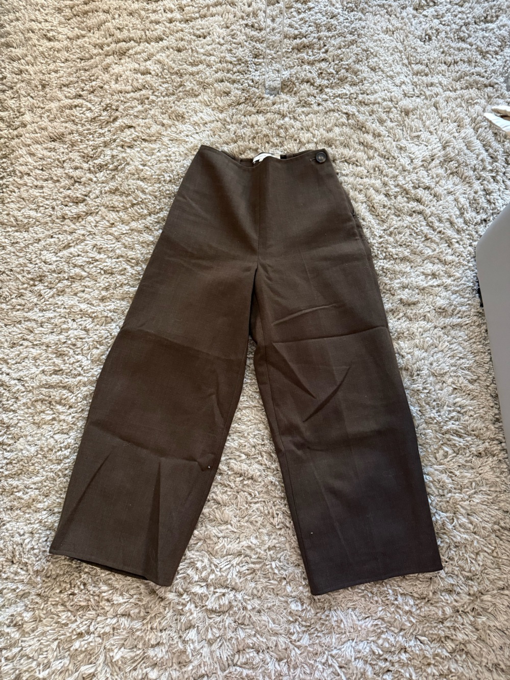 Vince Wide-Leg Pants in Dark Brown (cropped fit)